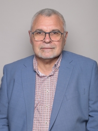 elu-Gilles_Favre